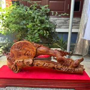 nhat-long-quan-gay-nhu-y-go-sua-bac-G5834-4 Tượng Nhất Long Quấn Gậy Như Ý Gỗ Sưa Bắc Đỏ Hàng Kỹ Nét Đẹp G5834