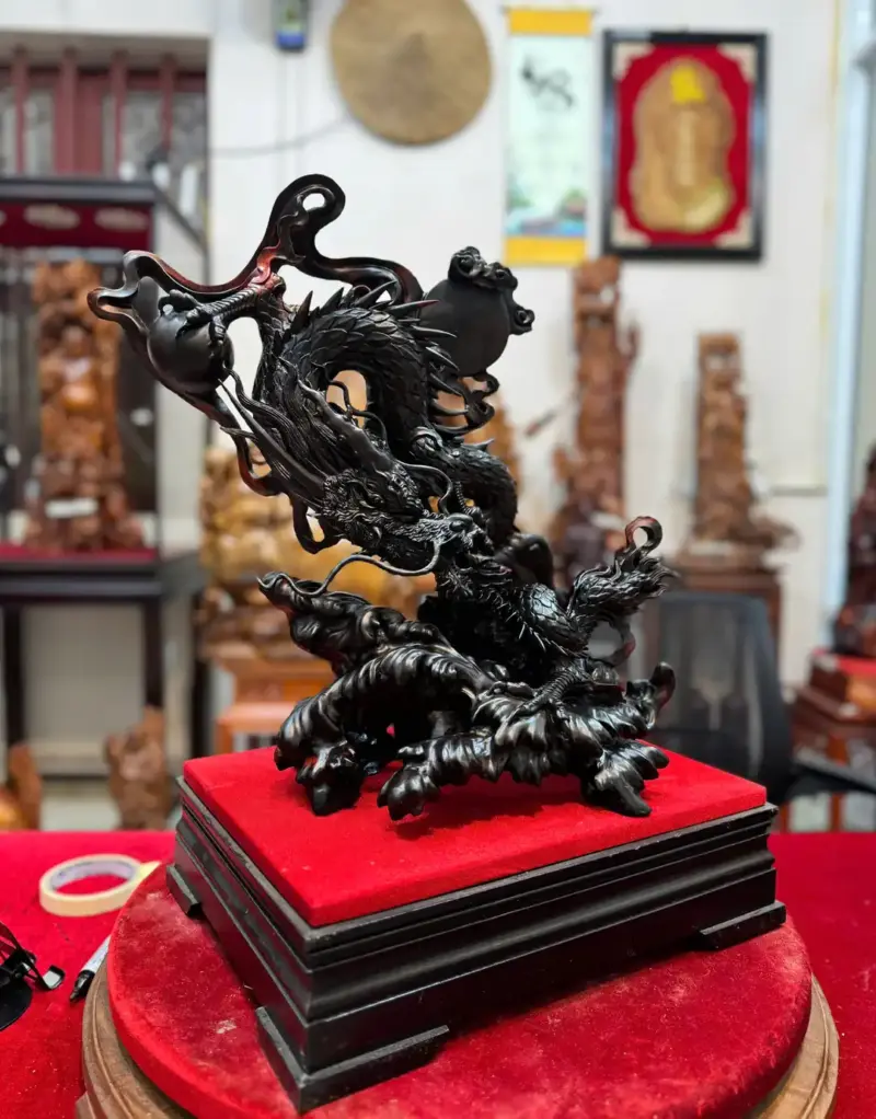 nhat-long-von-ngoc-go-trac-hang-G5342-4 Tượng Nhất Long Vờn Ngọc Gỗ Trắc Hàng Đẹp Liền Khối G5342