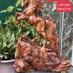 nhat-ma-go-G5702-1 Tượng Nhất Mã Gỗ Sưa Bắc Gỗ Già Vân Vip Liền Khối G5702