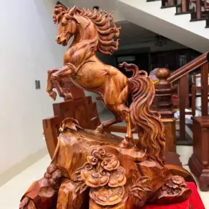 nhat-ma-go-G5777-2 Tượng Nhất Mã Gỗ Sưa Bắc Hàng Kỹ Có Chiện Nghệ Nhân Liền Khối G5777