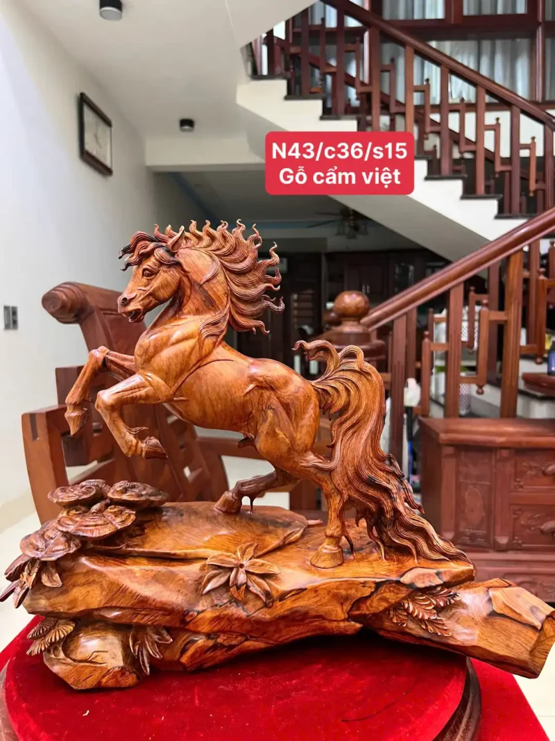nhat-ma-go-G5882-1 Tượng Nhất Mã Gỗ Cẩm Việt Liền Khối Hàng Kỹ Nét G5882