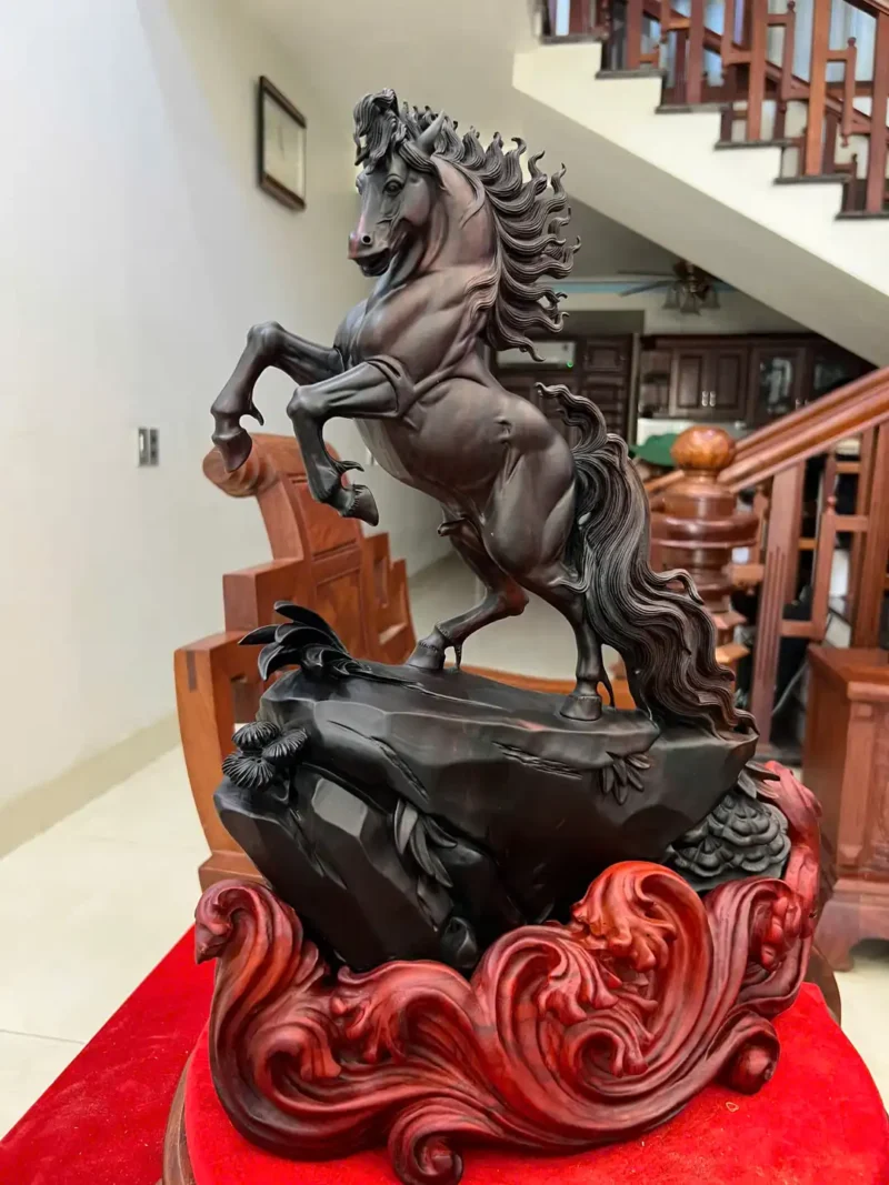 nhat-ma-go-G6170-5 Tượng Nhất Mã Gỗ Trắc Đen Liền Khối Đục Kỹ G6170