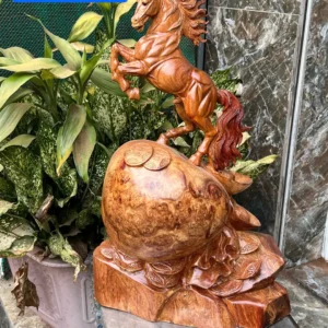 nhat-ma-go-G6359-1 Tượng Nhất Mã Gỗ Nu Hương Nu Kín Hàng Kỹ Nét Liền Khối G6359
