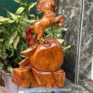 nhat-ma-go-G6359-5 Tượng Nhất Mã Gỗ Nu Hương Nu Kín Hàng Kỹ Nét Liền Khối G6359