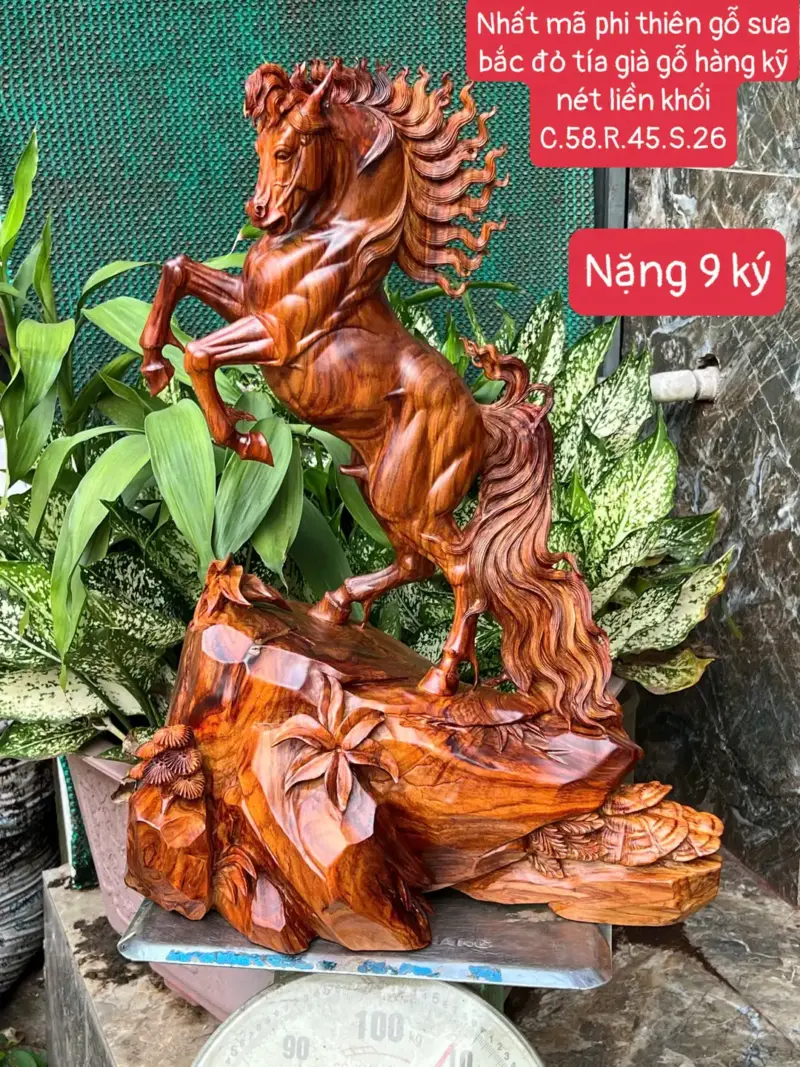 nhat-ma-goi-G5776-1 Tượng Nhất Mã Gỗ Sưa Bắc Hàng Kỹ Nét Liền Khối G5776