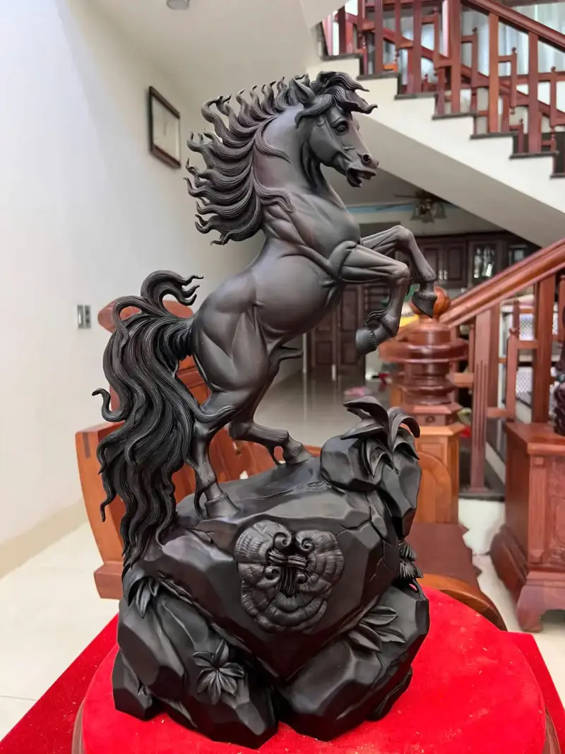 nhat-ma-phi-G5395-2 Tượng Nhất Mã Phi Thiên Gỗ Trắc Đen Liền Khối G5395