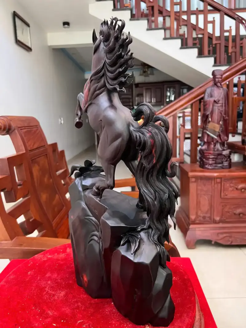 nhat-ma-phi-G5395-6 Tượng Nhất Mã Phi Thiên Gỗ Trắc Đen Liền Khối G5395