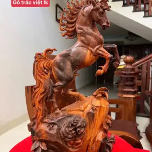nhat-ma-phi-G5396-1 Tượng Nhất Mã Phi Thiên Gỗ Trắc Đỏ Đen Liền Khối Có Sơn G5396