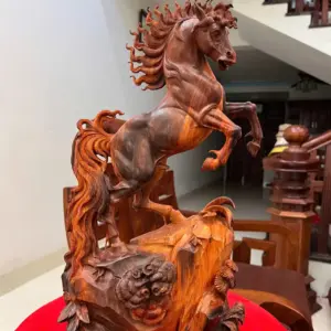nhat-ma-phi-G5396-2 Tượng Nhất Mã Phi Thiên Gỗ Trắc Đỏ Đen Liền Khối Có Sơn G5396