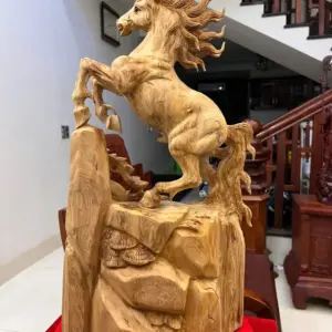 nhat-ma-phi-G5521-7 Tượng Nhất Mã Phi Thiên Gỗ Ngọc Am Liền Khối Chất Gỗ Già Nặng Thơm G5521