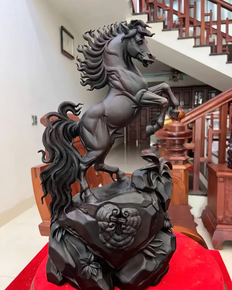 nhat-ma-phi-G5522-2 Tượng Nhất Mã Phi Thiên Gỗ Trắc Đen Liền Khối Hàng Kỹ Nét G5522