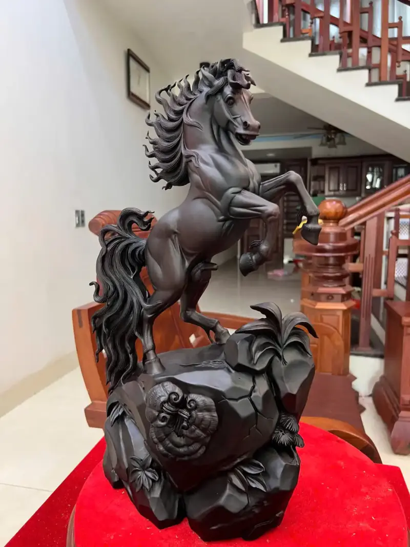 nhat-ma-phi-G5522-8 Tượng Nhất Mã Phi Thiên Gỗ Trắc Đen Liền Khối Hàng Kỹ Nét G5522