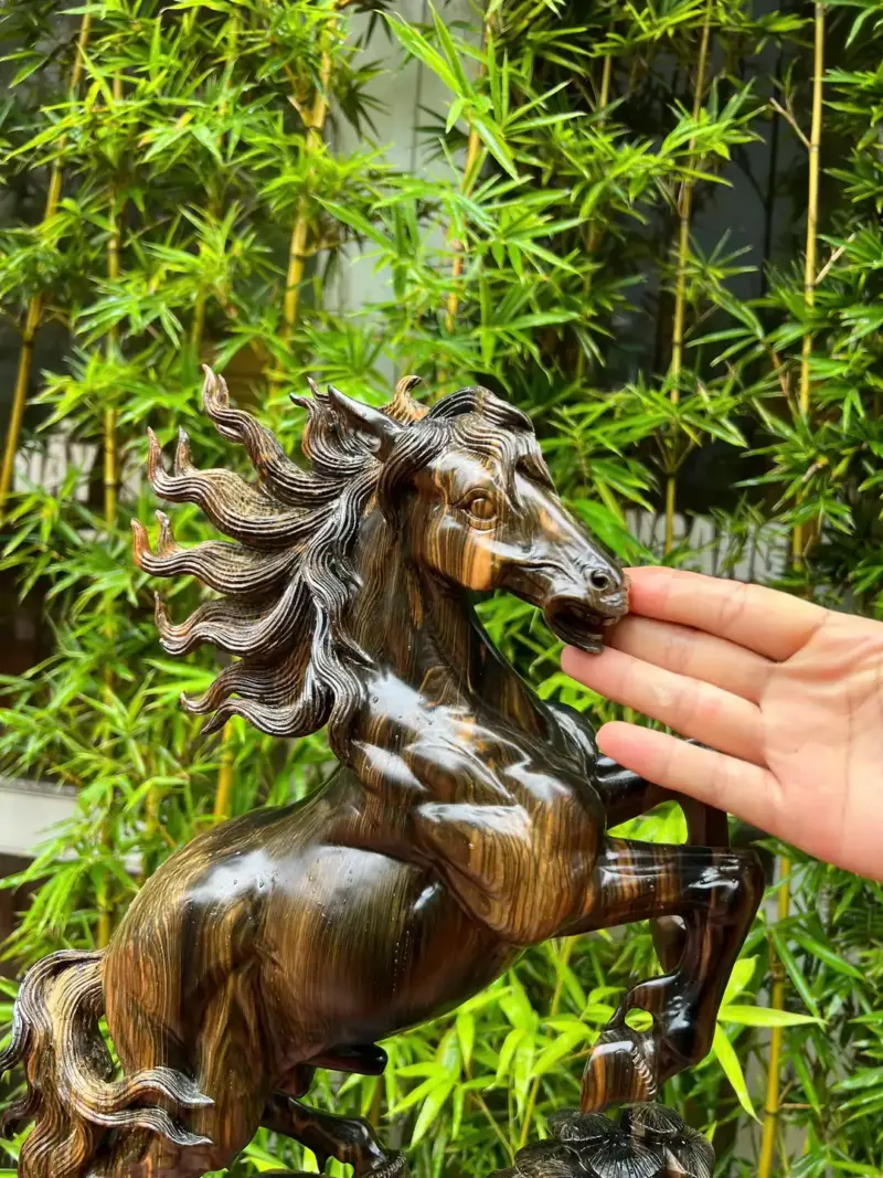 nhat-ma-phi-G5611-2 Tượng Nhất Mã Phi Thiên Gỗ Mun Hoa Hàng Kỹ Liền Khối G5611