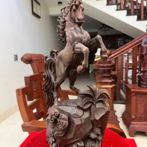 nhat-ma-phi-G5779-6 Tượng Nhất Mã Phi Thiên Gỗ Trắc Đen Liền Khối Có Sơn G5779