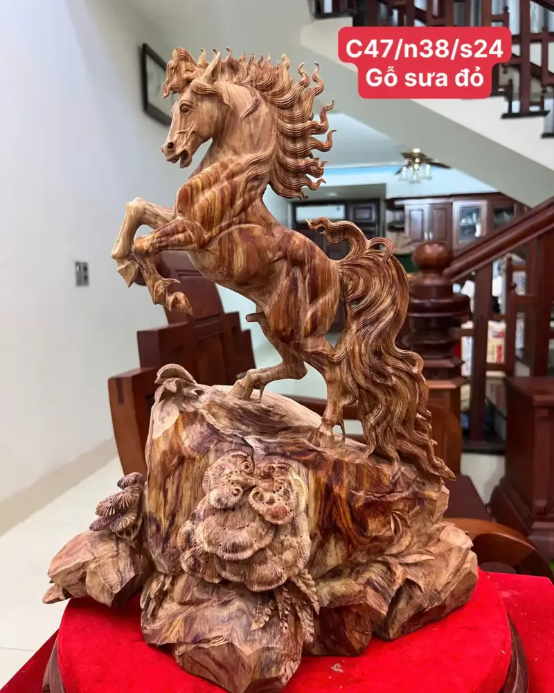 nhat-ma-phi-G5807-1 Tượng Nhất Mã Phi Thiên Gỗ Sưa Đỏ Hàng Kỹ Vân Đẹp Có Sơn G5807