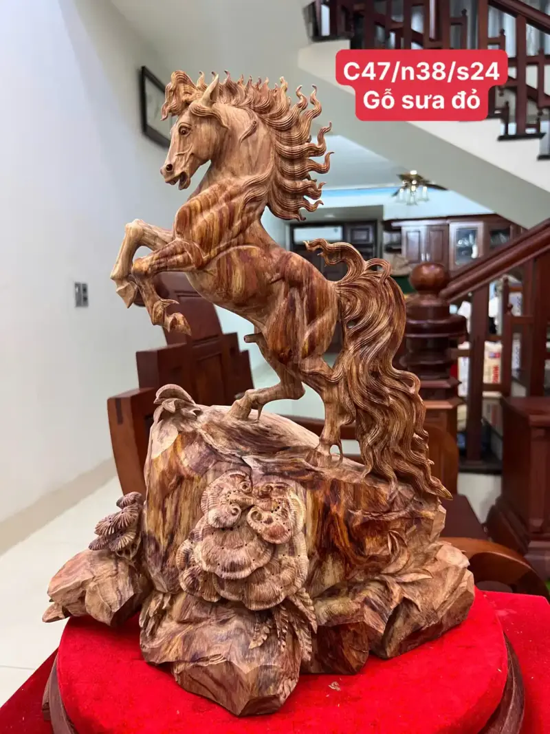 nhat-ma-phi-G5807-1 Tượng Nhất Mã Phi Thiên Gỗ Sưa Đỏ Hàng Kỹ Vân Đẹp Có Sơn G5807