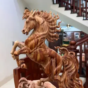nhat-ma-phi-G5807-3 Tượng Nhất Mã Phi Thiên Gỗ Sưa Đỏ Hàng Kỹ Vân Đẹp Có Sơn G5807