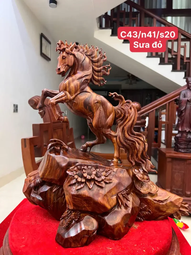 nhat-ma-phi-G5884-1 Tượng Nhất Mã Phi Thiên Gỗ Sưa Bắc Vân Tím Đẹp Đục Kỹ G5884