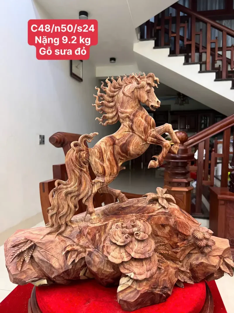 nhat-ma-phi-G5886-1 Tượng Nhất Mã Phi Thiên Gỗ Sưa Đỏ Đế To Đẹp Hàng Kỹ Có Sơn G5886