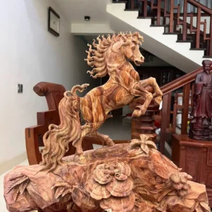nhat-ma-phi-G5886-2 Tượng Nhất Mã Phi Thiên Gỗ Sưa Đỏ Đế To Đẹp Hàng Kỹ Có Sơn G5886
