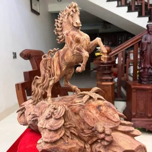 nhat-ma-phi-G5886-5 Tượng Nhất Mã Phi Thiên Gỗ Sưa Đỏ Đế To Đẹp Hàng Kỹ Có Sơn G5886