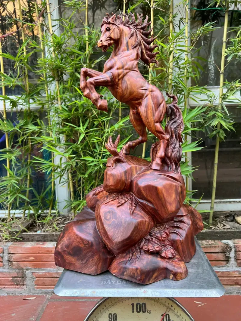 nhat-ma-phi-G5962-2 Tượng Nhất Mã Phi Thiên Gỗ Sưa Bắc Siêu Vân Liền Khối G5962