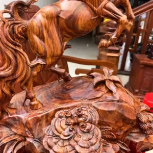 nhat-ma-phi-G5963-3 Tượng Nhất Mã Phi Thiên Gỗ Sưa Đỏ Hàng Kỹ Nét Bệ Đế To Đẹp G5963