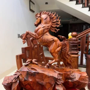 nhat-ma-phi-G5963-4 Tượng Nhất Mã Phi Thiên Gỗ Sưa Đỏ Hàng Kỹ Nét Bệ Đế To Đẹp G5963