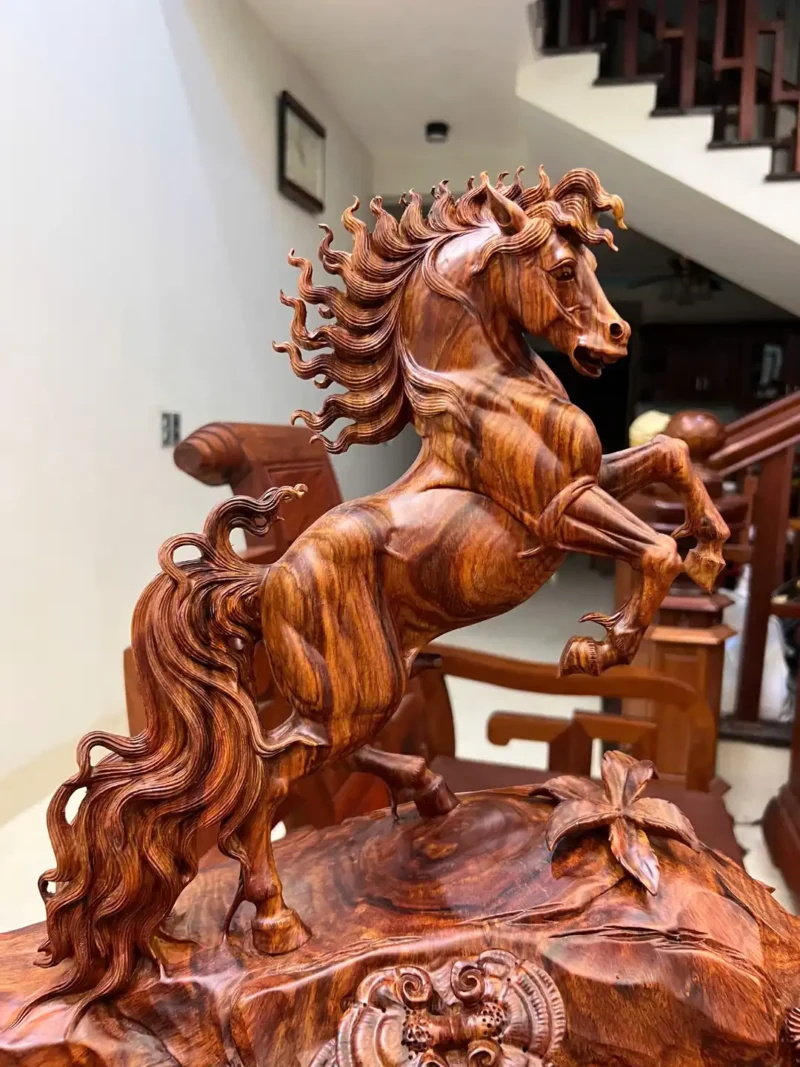 nhat-ma-phi-G5963-6 Tượng Nhất Mã Phi Thiên Gỗ Sưa Đỏ Hàng Kỹ Nét Bệ Đế To Đẹp G5963