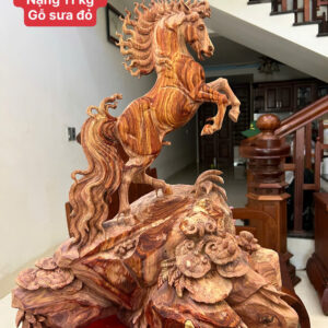 nhat-ma-phi-G6197-1 Tượng Nhất Mã Phi Thiên Gỗ Sưa Đỏ To Đẹp Vân Có Sơn G6197