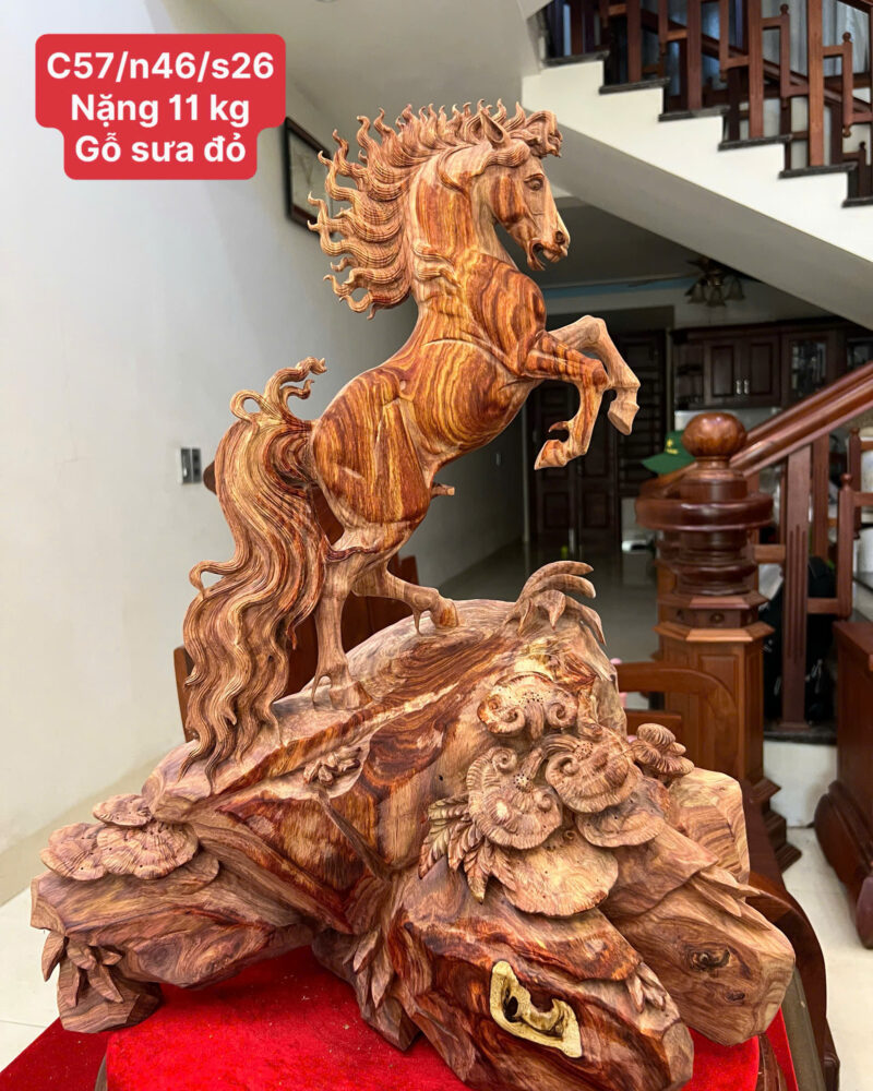 nhat-ma-phi-G6197-1 Tượng Nhất Mã Phi Thiên Gỗ Sưa Đỏ To Đẹp Vân Có Sơn G6197