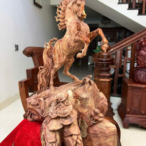 nhat-ma-phi-G6197-4 Tượng Nhất Mã Phi Thiên Gỗ Sưa Đỏ To Đẹp Vân Có Sơn G6197