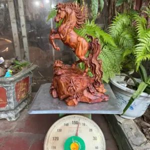 nhat-ma-phi-thien-go-sua-bac-G5612-2 Tượng Nhất Mã Phi Thiên Gỗ Sưa Bắc Đỏ Hàng Kỹ Vip Liền Khối G5612