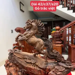 Tượng Nhất Mã Phi Thiên Gỗ Trắc Đỏ Đen Hàng Đục Kỹ Có Sơn G5119