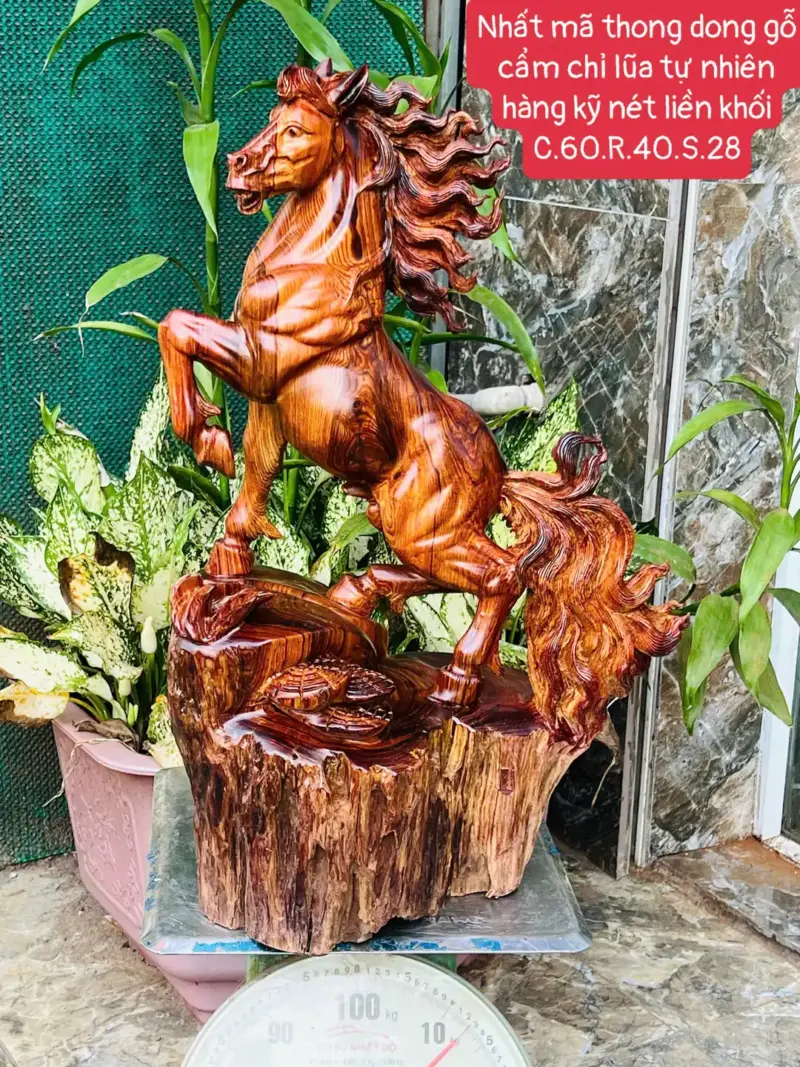 nhat-ma-thong-G5704-1 Tượng Nhất Mã Thong Dong Gỗ Cẩm Chỉ Vân Víp Hàng Kỹ Nét Liền Khối G5704
