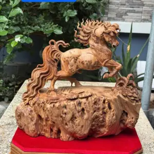 nhat-ma-thong-dong-go-nu-ngoc-G5343-1 Tượng Nhất Mã Thong Dong Gỗ Nu Ngọc Am Liền Khối Hàng Kỹ Nét Gai Nu Tự Nhiên G5343
