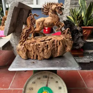 nhat-ma-thong-dong-go-nu-ngoc-G5343-7 Tượng Nhất Mã Thong Dong Gỗ Nu Ngọc Am Liền Khối Hàng Kỹ Nét Gai Nu Tự Nhiên G5343