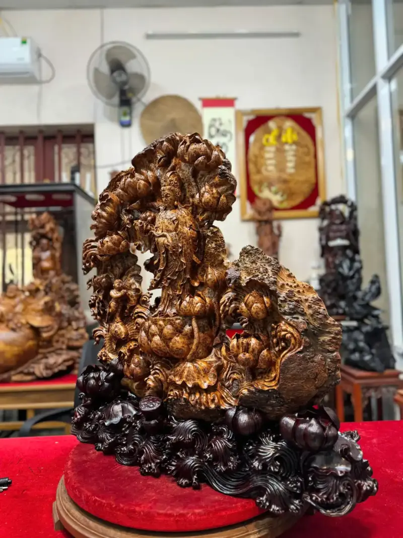 phat-ba-ung-ai-sen-go-nu-ngoc-G5473-4 Tượng Phật Bà Đứng Đài Sen Gỗ Nu Ngọc Am Kín Nu Hàng Đẹp Nghệ Nhân Chế Tác Liền Khối G5473