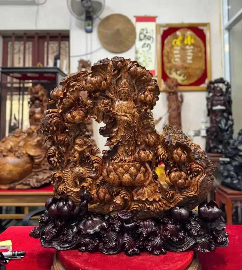 phat-ba-ung-ai-sen-go-nu-ngoc-G5473-6 Tượng Phật Bà Đứng Đài Sen Gỗ Nu Ngọc Am Kín Nu Hàng Đẹp Nghệ Nhân Chế Tác Liền Khối G5473