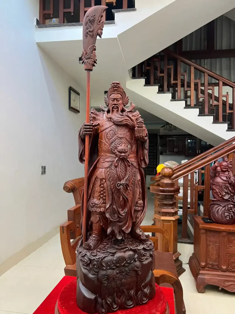 quan-cong-chong-G6413-2 Tượng Quan Công Chống Đao Gỗ Tử Đàn Liền Khối G6413