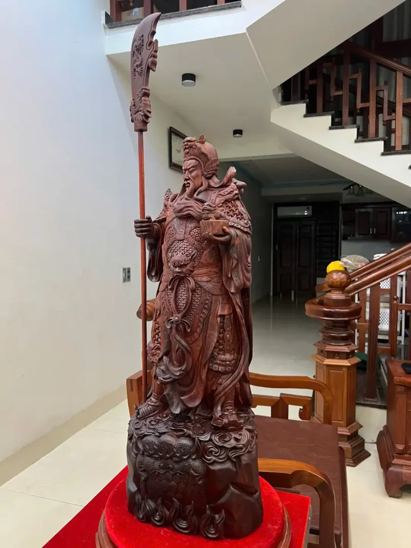 quan-cong-chong-G6413-4 Tượng Quan Công Chống Đao Gỗ Tử Đàn Liền Khối G6413