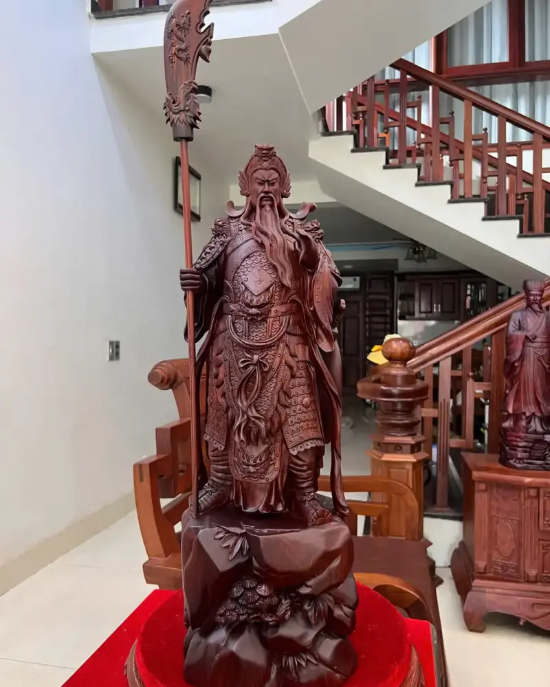 quan-cong-chong-ao-go-tu-an-G5064-2_Quan Công Chống Đao Gỗ Tử Đàn Liền Khối Giá 13.500 Triệu Kích Thước Cao 70cm, Ngang 23cm, Sâu 21cm Tượng Quan Công Chống Đao Gỗ Tử Đàn Liền Khối G5064