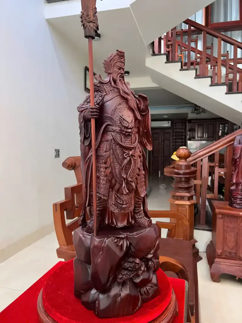 Tượng Quan Công Chống Đao Gỗ Tử Đàn Liền Khối G5064