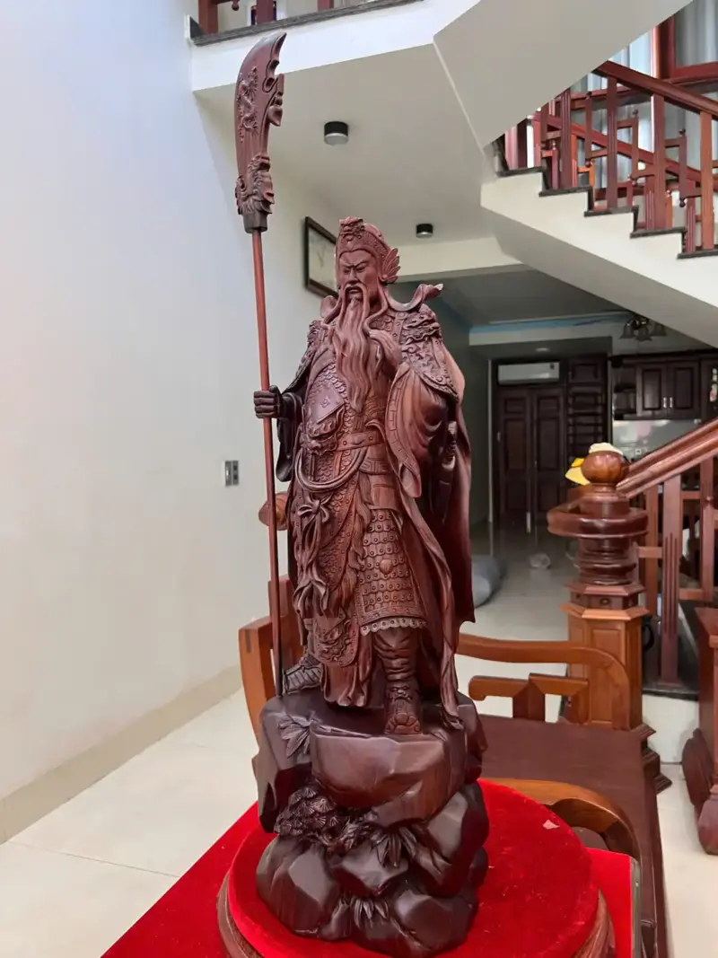 Tượng Quan Công Chống Đao Gỗ Tử Đàn Liền Khối G5064