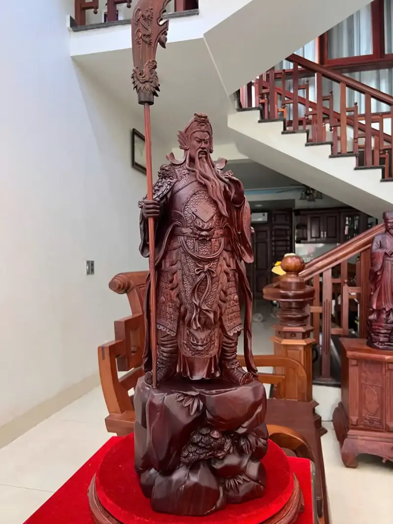 Tượng Quan Công Chống Đao Gỗ Tử Đàn Liền Khối G5064