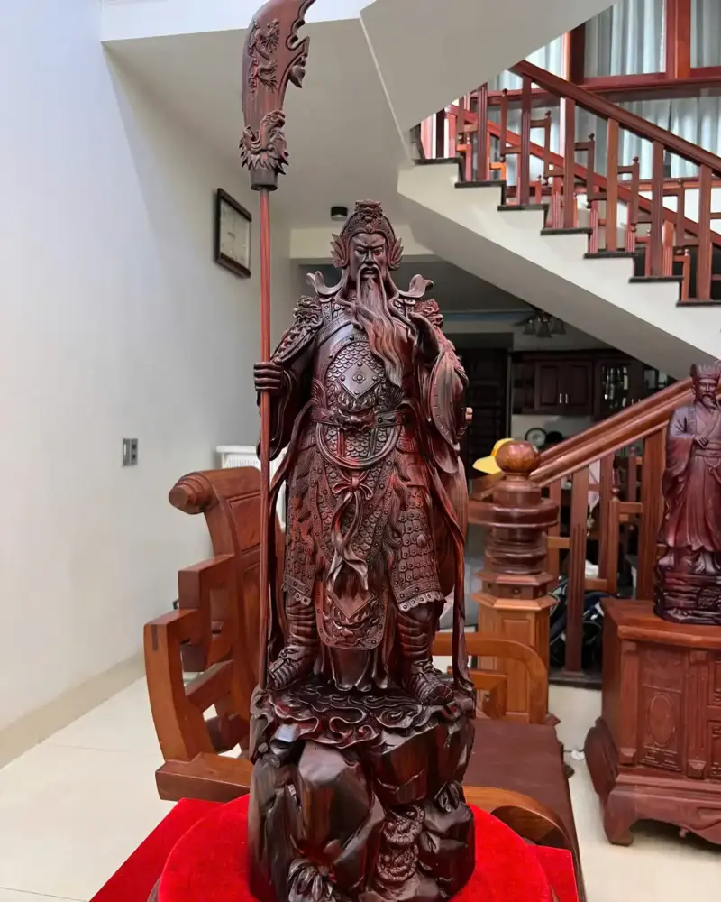 quan-cong-go-trac-viet-G5022-2_Quan Công Gỗ Trắc Việt Liền Khối Hàng Kỹ Đục Sắc Nét Giá 17 Triệu Kích Thước Cao 70cm, Ngang 23cm, Sâu 20cm Tượng Quan Công Gỗ Trắc Việt Liền Khối Hàng Kỹ Đục Sắc Nét G5022