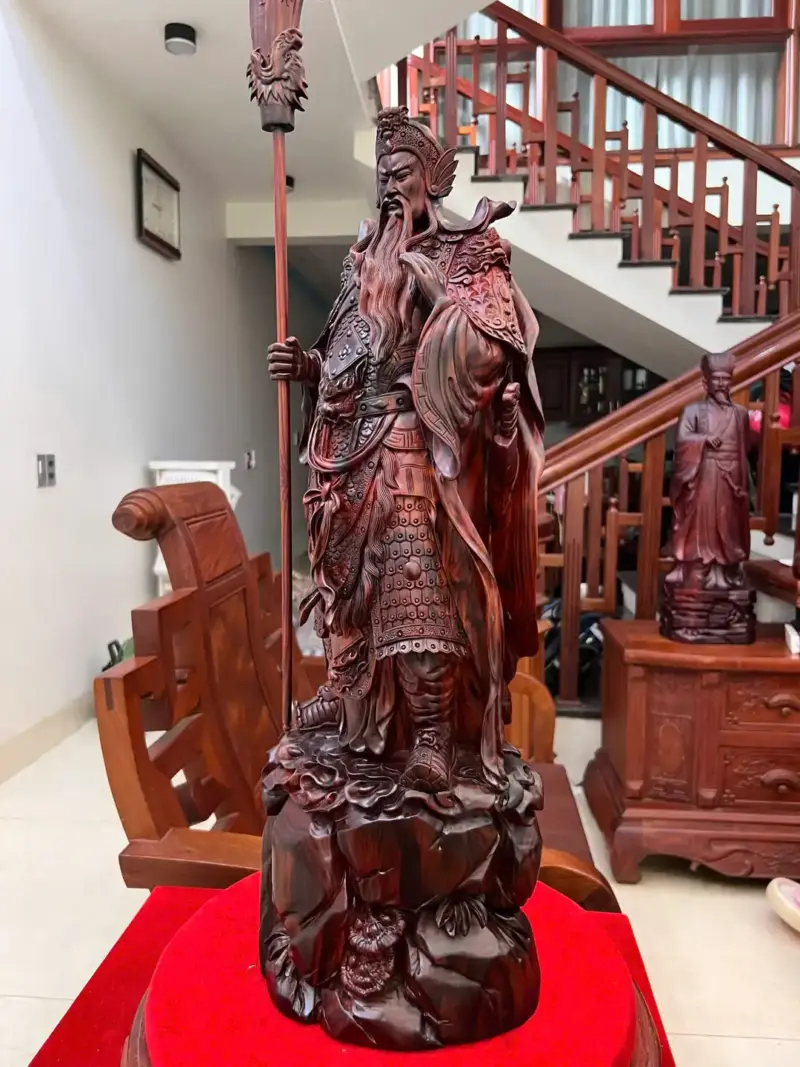 Tượng Quan Công Gỗ Trắc Việt Liền Khối Gỗ Đẹp Hàng Kỹ Đục Sắc Nét G5137