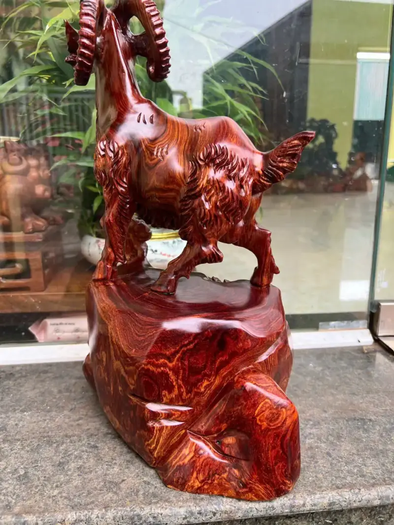 sale-nhat-duong-G5633-3 Tượng Nhất Dương Cẩm Hàng Đục Kỹ Sắc Nét G5633