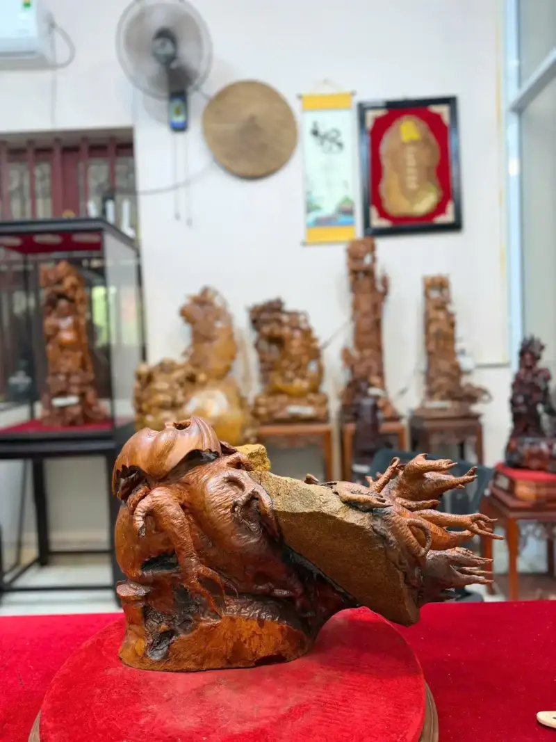 sam-chun-sun-G5349-5 Tượng Sâm Chun Sụn Hương Ta Ôm Đá Liền Khối G5349