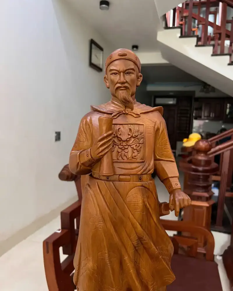 tran-quoc-tuan-G5035-2_Trần Quốc Tuấn Ngọc Am Lk Giá 4 Triệu Kích Thước Cao 69cm, Ngang 20cm, Sâu 17cm Tượng Trần Quốc Tuấn Ngọc Am Liền Khối G5035